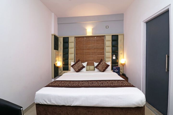Room 17 of 20