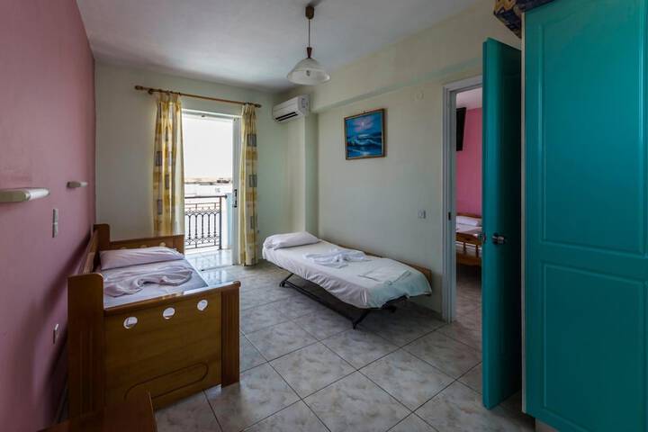 Room 19 of 52