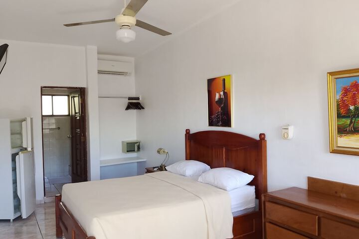 Room 5 of 61
