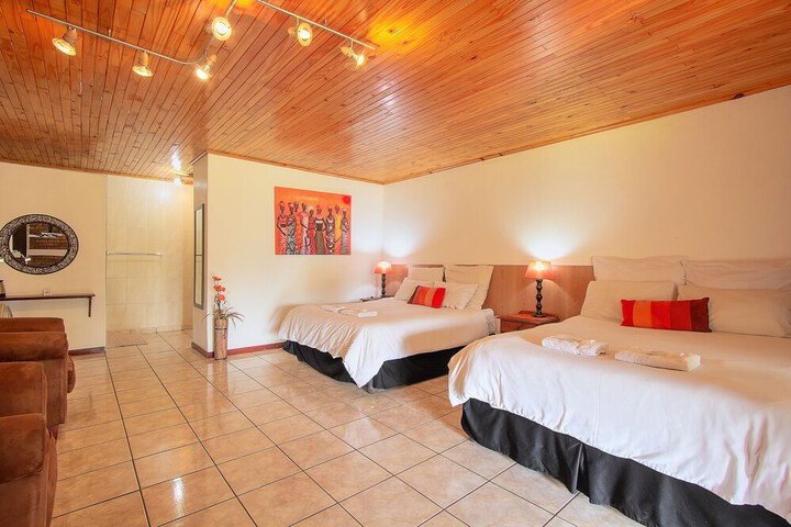 Room 4 of 56