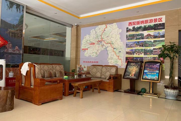 Hotel Interior 11 of 24