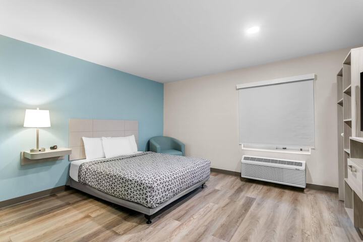 Room 20 of 35