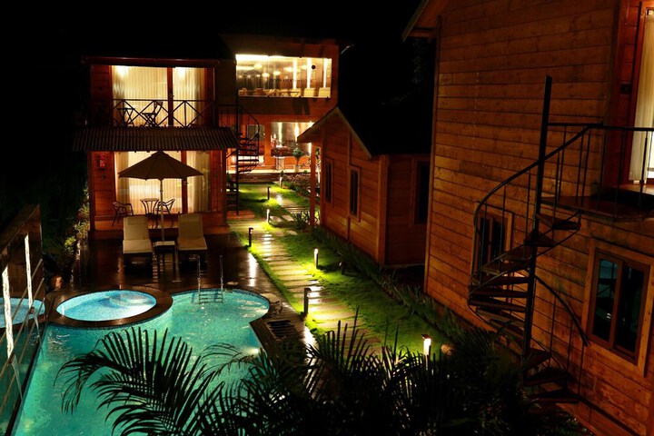 Pool 16 of 27