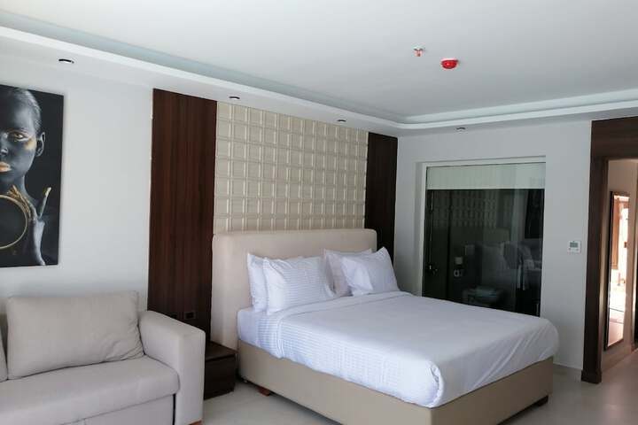 Room 18 of 63