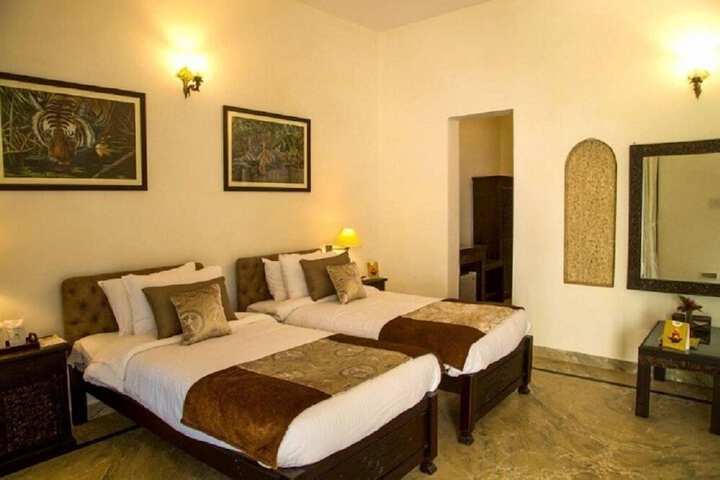 Room 4 of 14