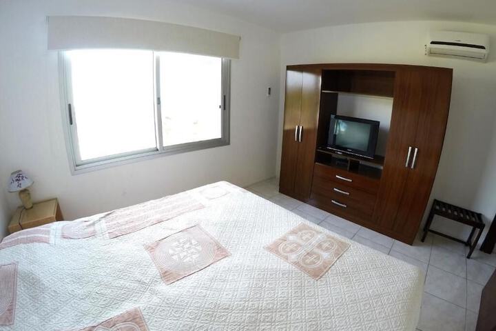 Room 18 of 74