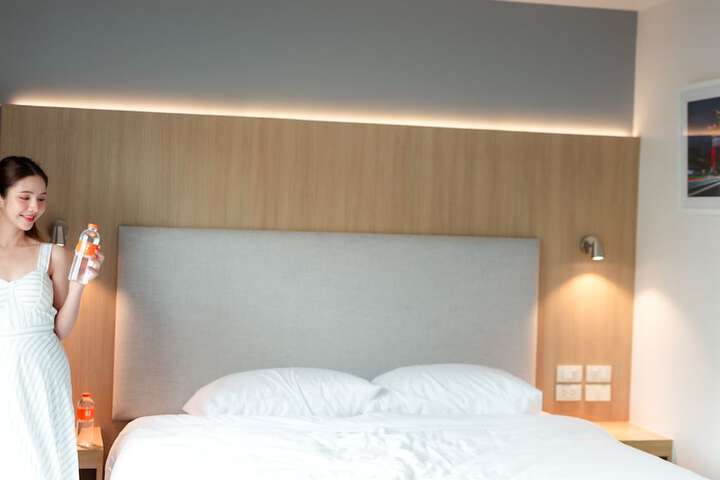 Room 28 of 75