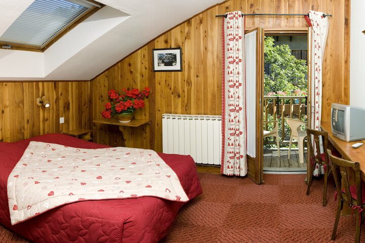 Room 4 of 59