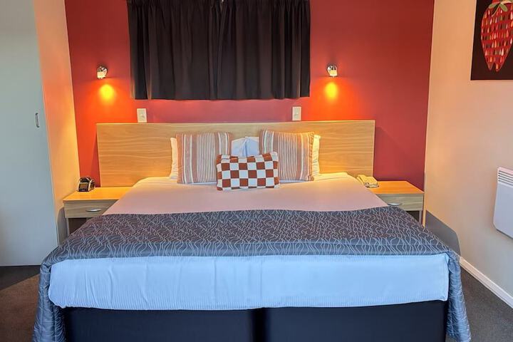 Room 21 of 101