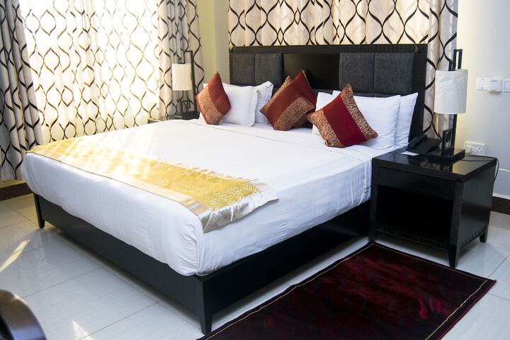Room 4 of 22