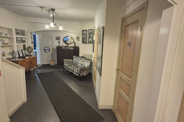 Ballroom/Hall 39 of 50