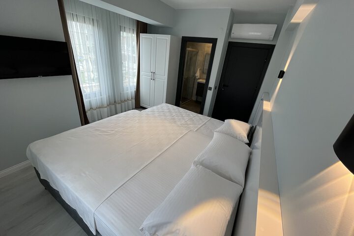 Room 26 of 46