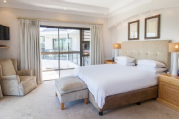 Room 34 of 72