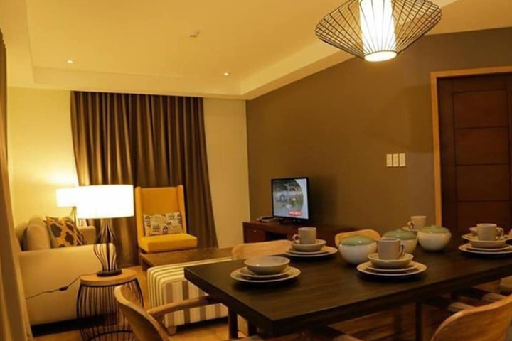 Room 14 of 32