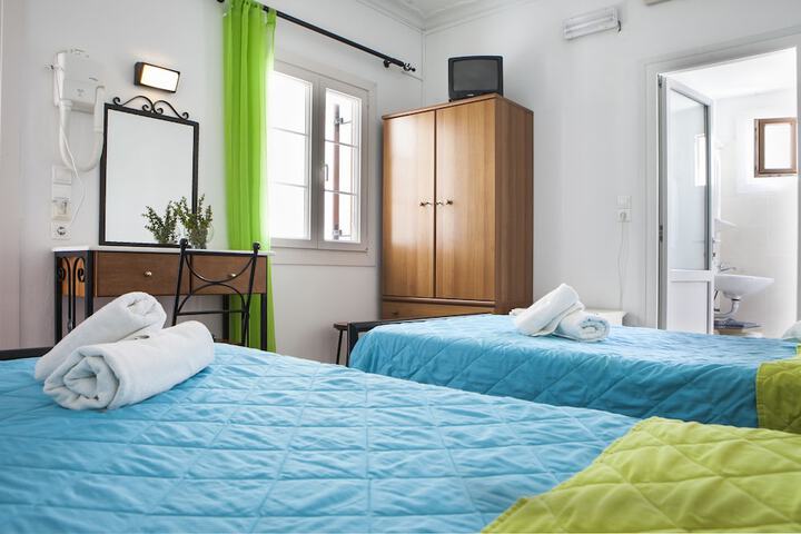 Room 7 of 46