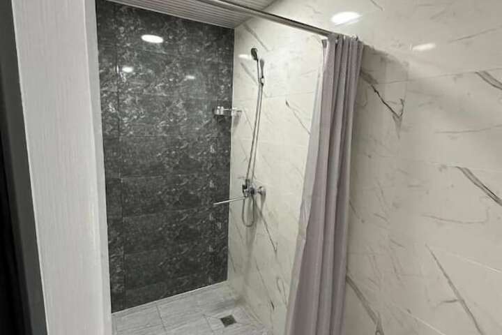 Room 15 of 22