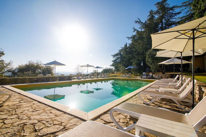 Agriturismo Villa Godenano - Pool & Restaurant in Castellina in Chianti