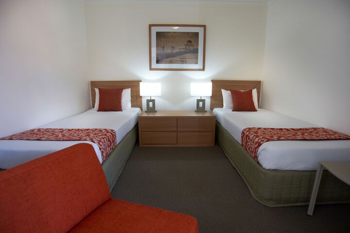 Room 7 of 36