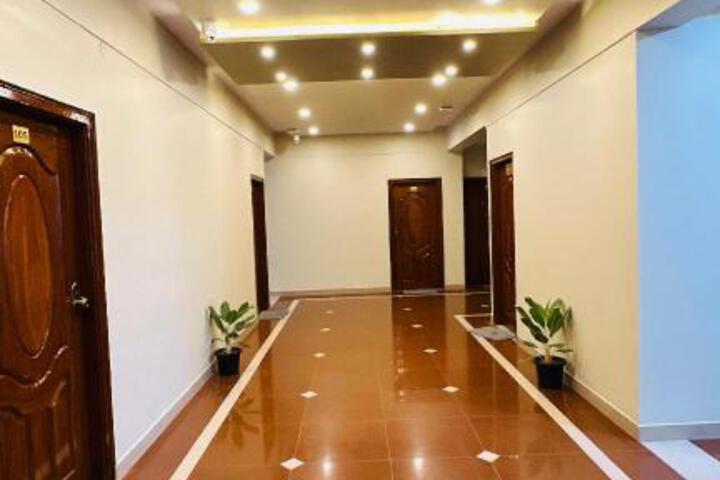 IVORY SUITES