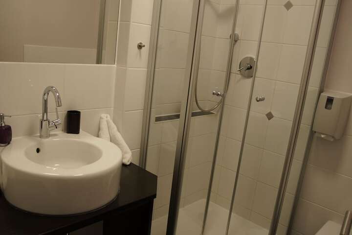 Room 35 of 63
