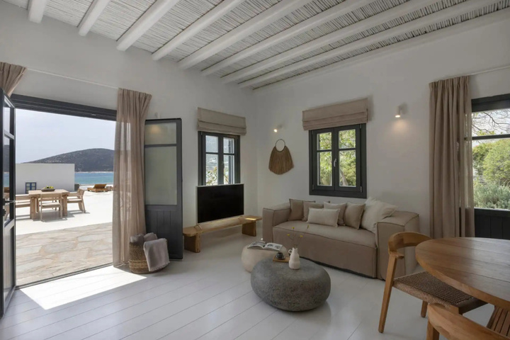 Terrace/Patio 6 of 13