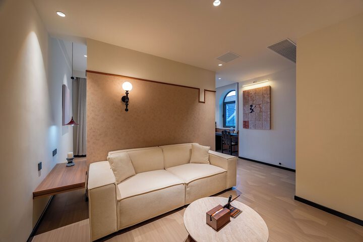 Room 43 of 158