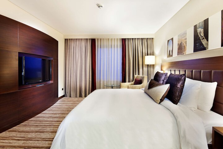 Room 8 of 25