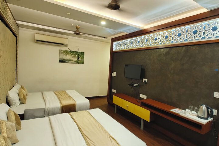 Room 66 of 115