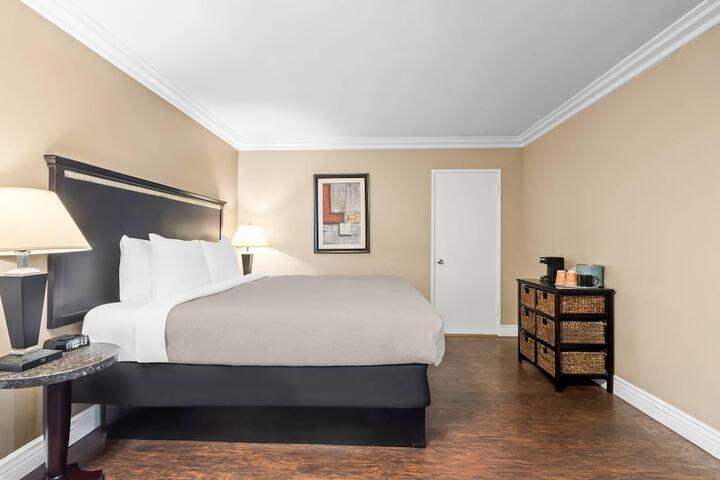 Room 45 of 64