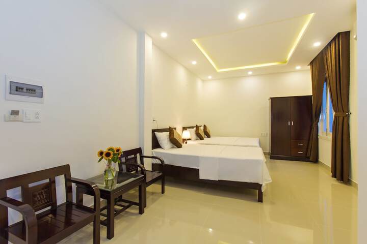 Room 13 of 35
