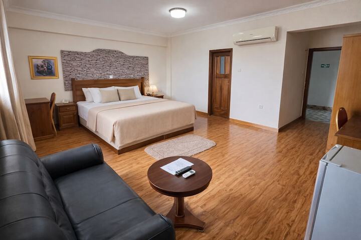 Room 7 of 15
