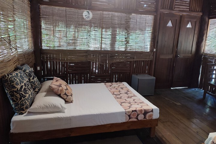 Room 44 of 121