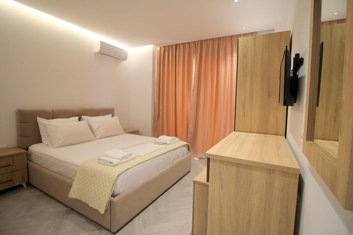 Room 60 of 96