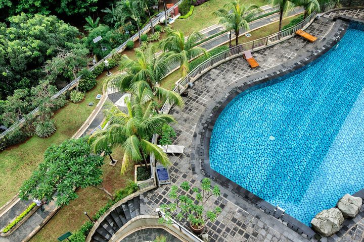 Hotel Pool