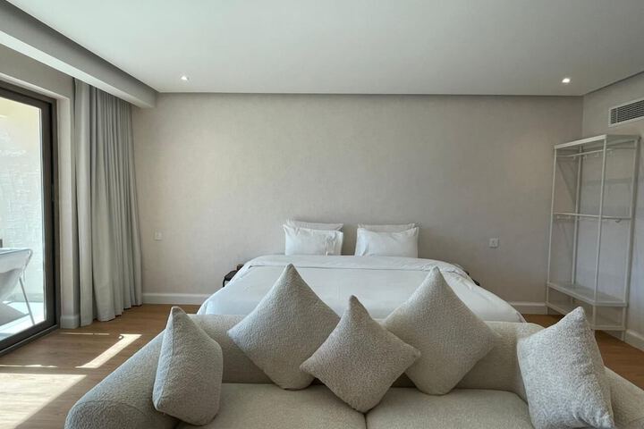 Room 22 of 49
