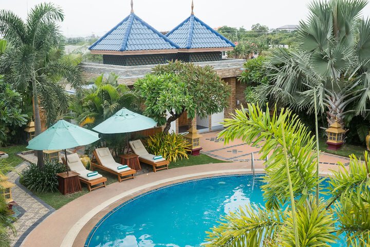 Pool 142 of 181