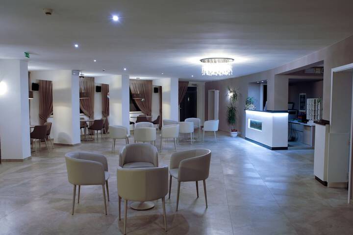 Guest Lobby