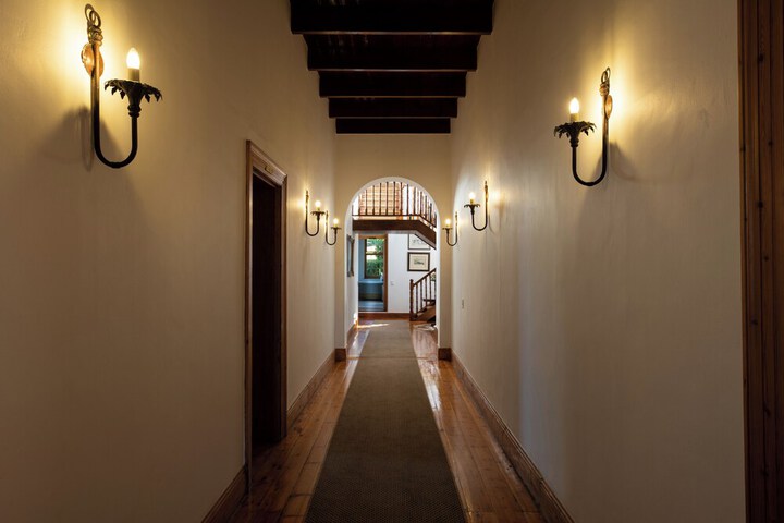 Ballroom/Hall 77 of 92