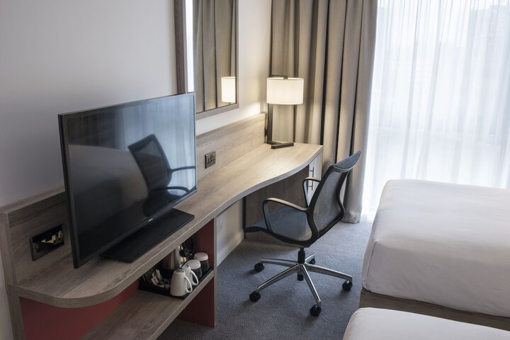 Room 35 of 70