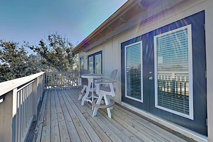 Terrace/Patio 5 of 18