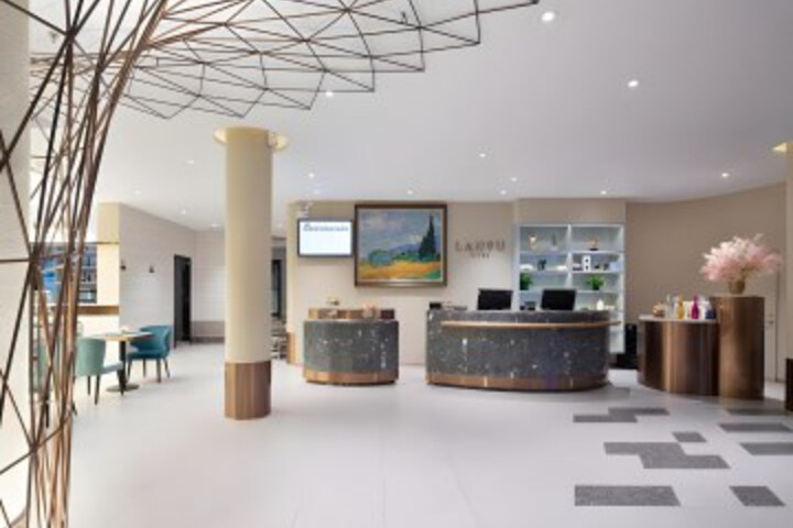 Hotel Lano (Sun & Moon Plaza Haikou)