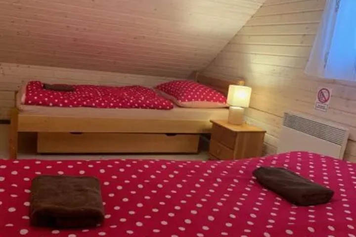 Room 5 of 27