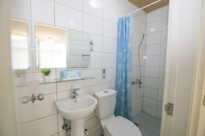 Room 4 of 35