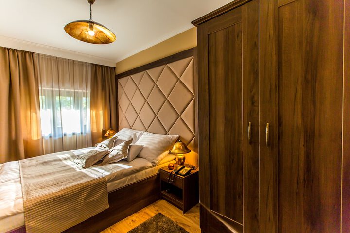Room 12 of 47