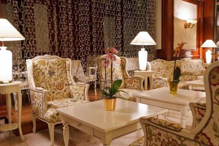 Hotel Roman by Dumbrava Business Resort