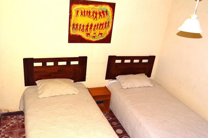 Room 2 of 2