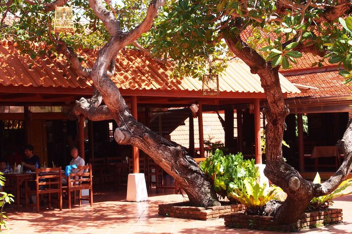 Dining Photos