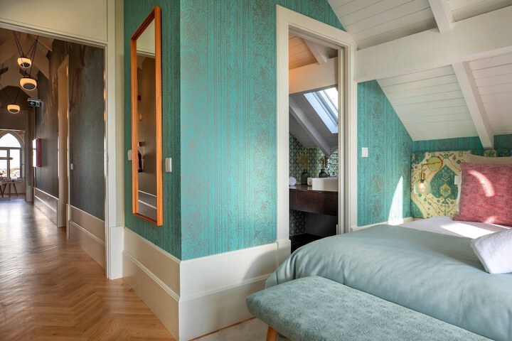 Room 6 of 47