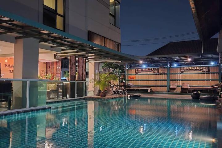 Pool 73 of 94