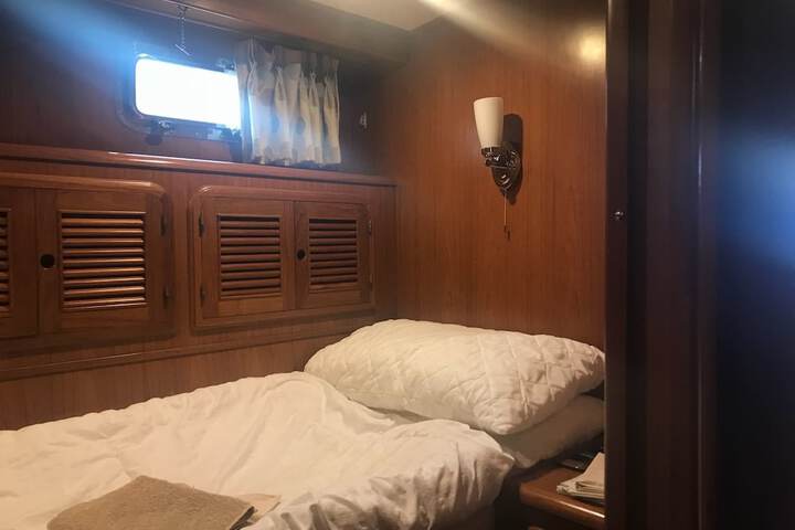Room 2 of 11
